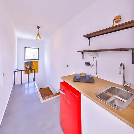 Roxy 3 Bedroom With One Of The Unique Gardens In *