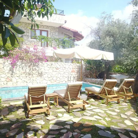Roxy 3 Bedroom With One Of The Unique Gardens In 别墅 卡尔坎