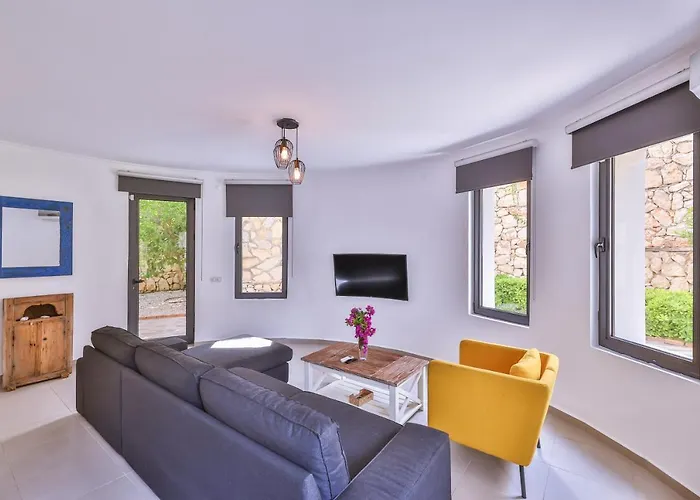Roxy 3 Bedroom With One Of The Unique Gardens In Villa *