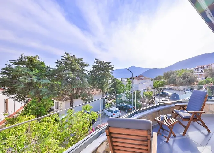 Roxy 3 Bedroom With One Of The Unique Gardens In Vila Kalkan